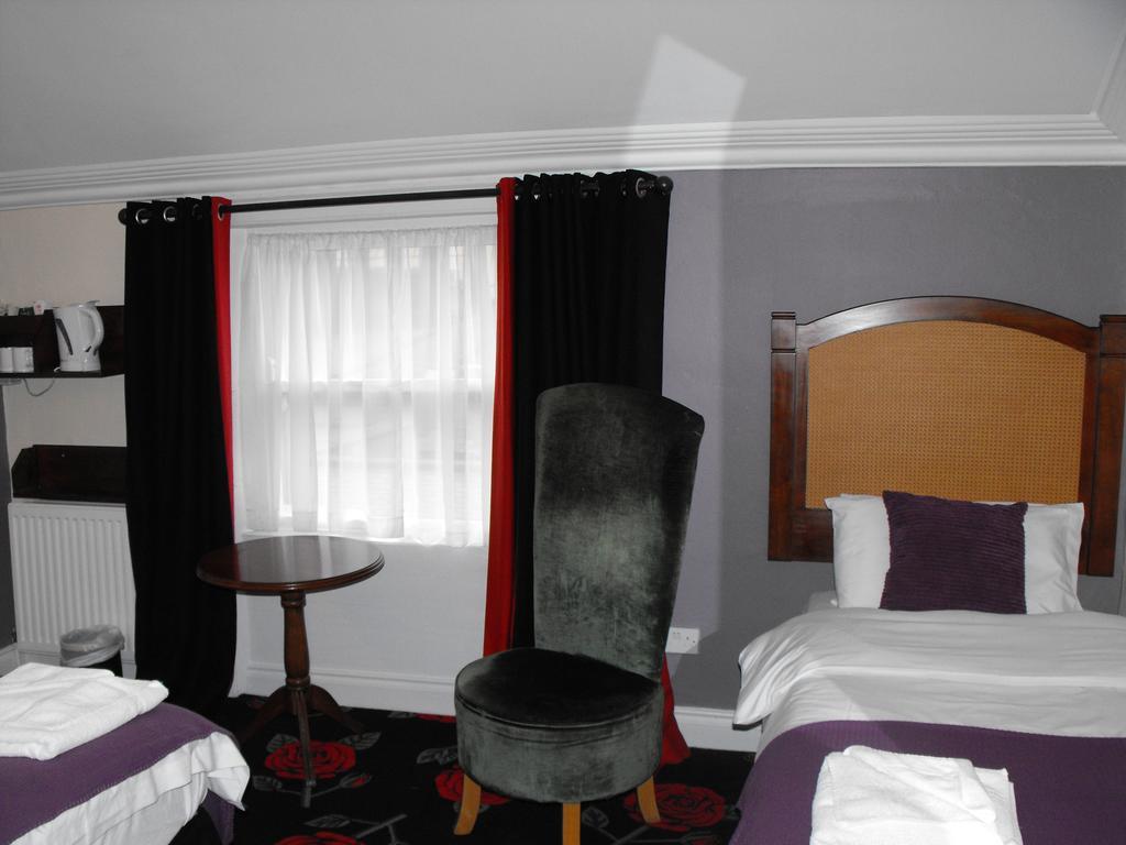 The Townhouse Dublin Hotel Room photo